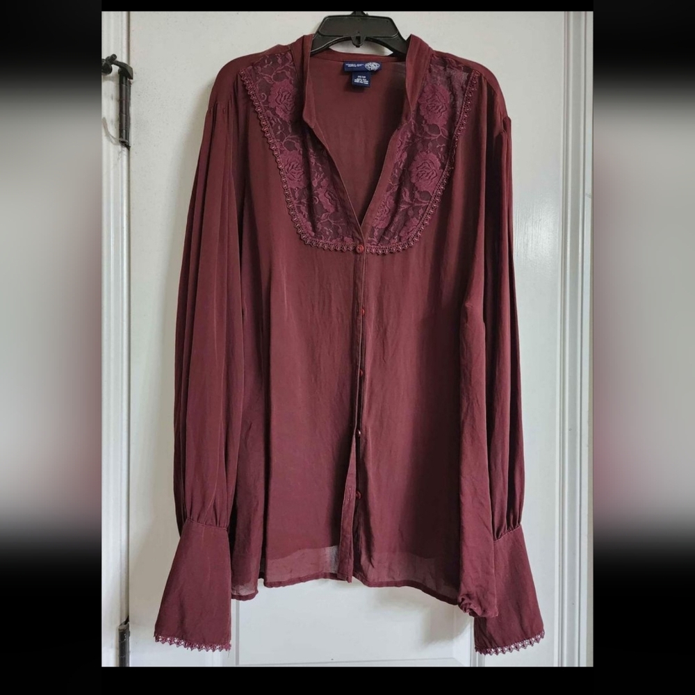 💚Elegant Burgundy Blouse